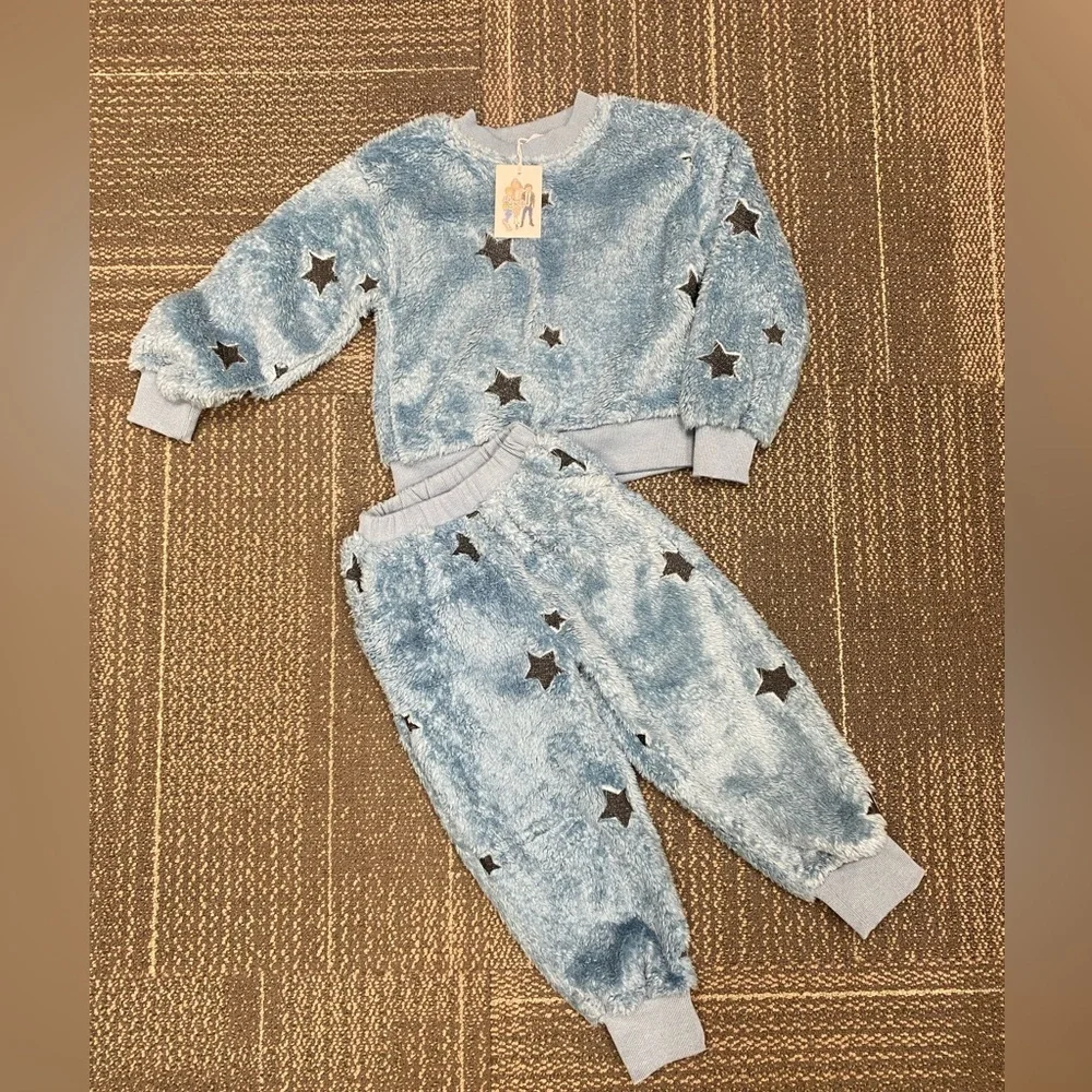 NWT Lola + The Boys Star Velour 2 Piece Set